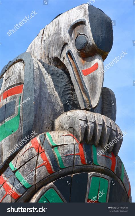 Duncan Bc Canada June 22 2015: Totem Pole In Duncan'S Tourism Slogan Is "The City Of Totems ...