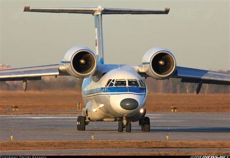 Antonov An-72 - Russia - Navy | Aviation Photo #2612752 | Airliners.net