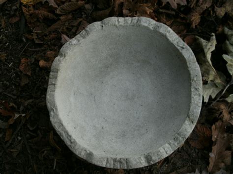 Vintage Cement 12" x 7" Classic Bowl Bird Bath Garden Statue Weathered ...