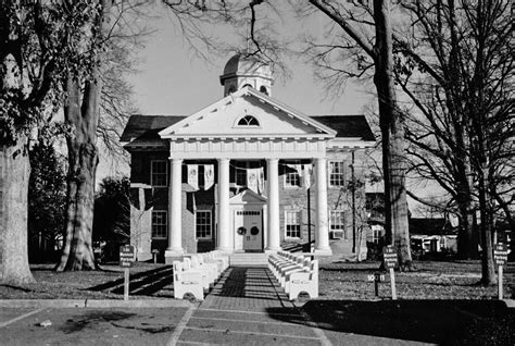 Old Chesterfield County Courthouse | SAH ARCHIPEDIA