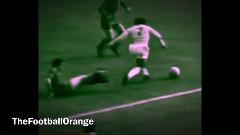 GARRINCHA | GOALS AND SKILLS | THEFOOTBALLORANGE - YouTube