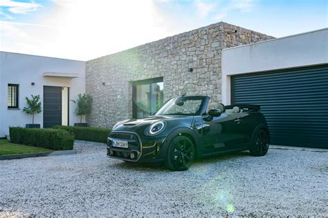 MINI Cooper S Convertible Resolute Edition (04/2022).