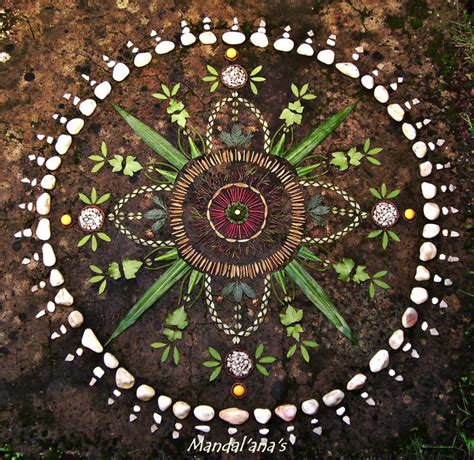 Nature mandala, Nature art, Earth art