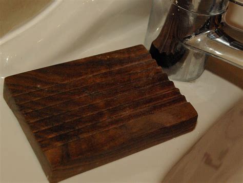Soap dish - Dark wood Want to make your soap last longer? Using a soap dish will help you to get ...