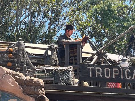 PHOTOS, VIDEO: Indiana Jones Arrives for Meet and Greets at Disneyland - WDW News Today