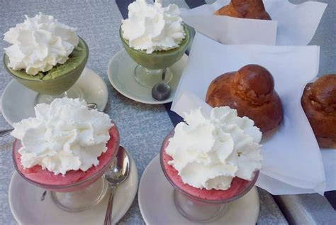 Granita Siciliana, storia, ricetta e curiosità sul capolavoro dell'estate