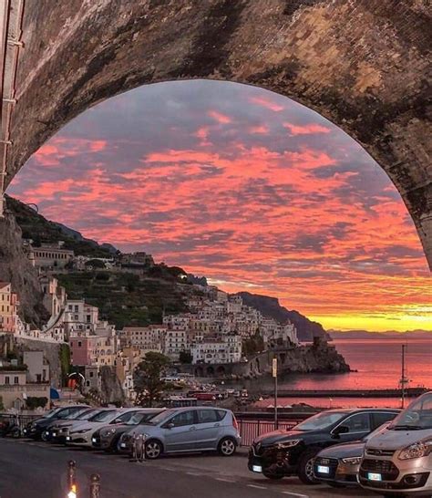 Sunset on the Amalfi Coast, Italy : r/pics