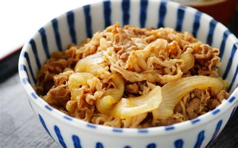 Japanese Recipe Adventures: Gyudon - GaijinPot