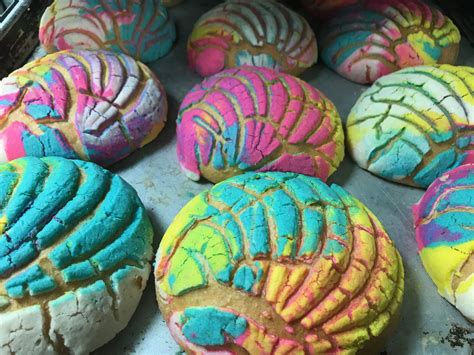 RAINBOW CONCHAS from El BOLILLO BAKERY in HOUSTON, TX #elbolillobakery ...