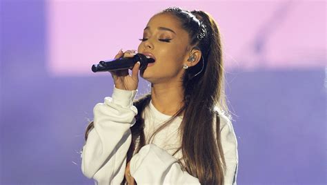 Ariana Grande Releases Live ‘Over the Rainbow’ Cover as Charity Single | Ariana Grande, First ...