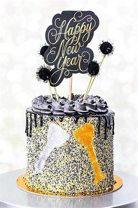 10 Festive New Year's Cake Ideas - Find Your Cake Inspiration