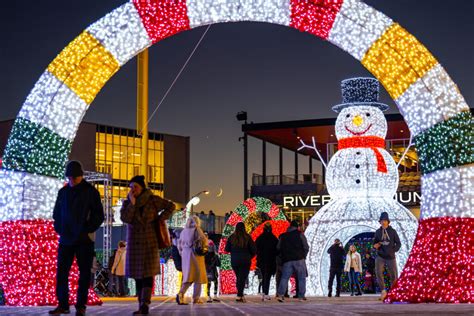 SPARKLE LIGHT FESTIVAL RETURNS TO ROSEMONT’S IMPACT FIELD - Fan Dads