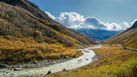 Tourist Attraction Caucasus Mountains Hiking Paradise Natural Sc ...