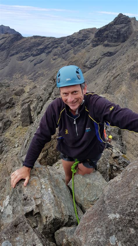 Cuillin Ridge Guides – Mountaineering Skye | Synergy Guides