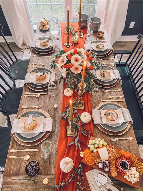 How to Set a Beautiful Thanksgiving Table