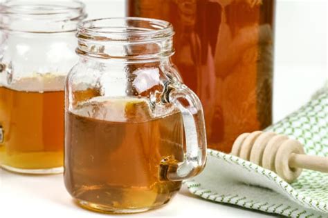 Homemade Honey Whiskey Recipe - Food Fanatic