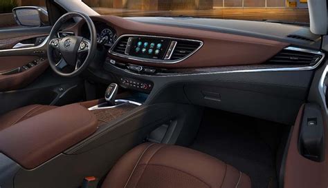 With New Enclave Avenir, Buick Moves Big SUV Upscale | TheDetroitBureau.com