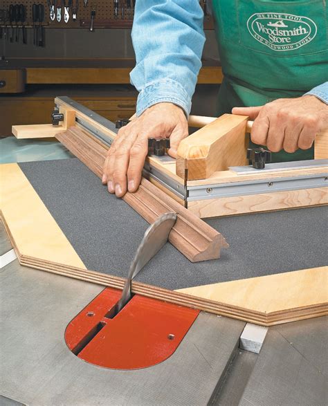 Table Saw Miter Sled | Woodworking Project | Woodsmith Plans