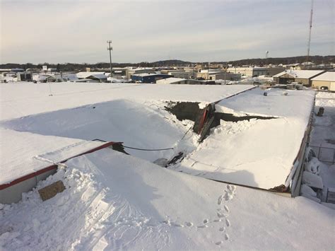 How Much Snow Can Your Roof Hold? - StarTribune.com