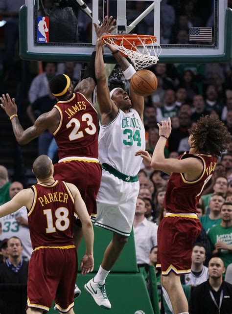 Celebrity Clothing Celeb: lebron james dunking on kevin garnett