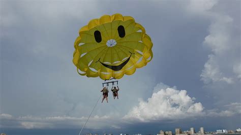 Parasailing in Clearwater Beach Florida 2018 - YouTube