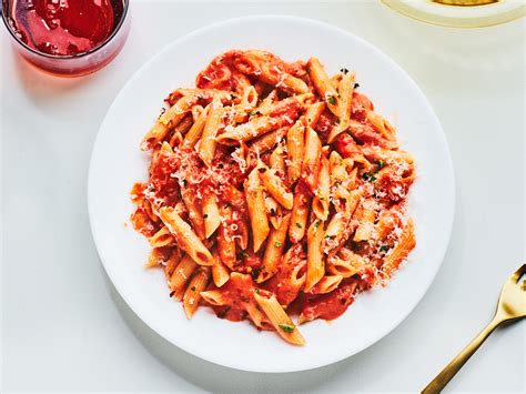 Easy Penne Alla Vodka Recipe With Jar Sauce - Infoupdate.org