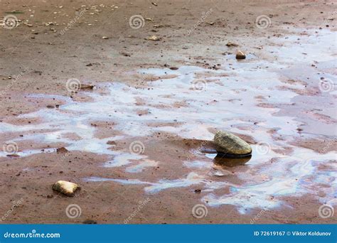 Water Pollution by Oil Products Stock Image - Image of petroleum, cliff ...