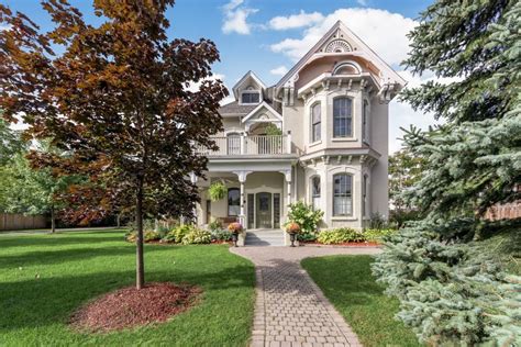 This stunning Century home is also designated an historical building. Located in Downtown Barrie ...