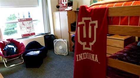 inside an iu dorm room - YouTube