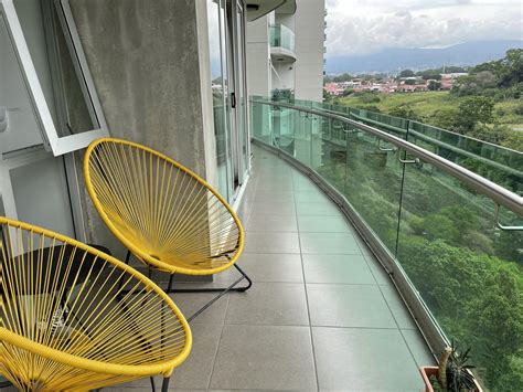 Apartamento con vista espectacular, Rohrmoser - IDEAL COSTARICA