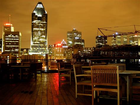 rooftop_oct26 054 | Shot of downtown Montreal at night from … | Flickr