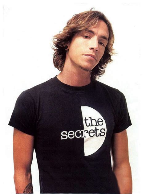 Incubus front-man Brandon Boyd's solo "Sons of Sea" project - GeekShizzle