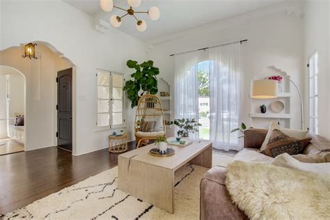 Small Home? Best Bungalow Interior Design Ideas | Redfin