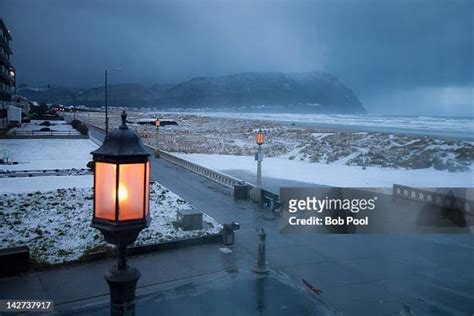 27 Seaside Oregon Boardwalk Stock Photos, High-Res Pictures, and Images - Getty Images