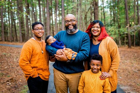 Fall Family Photo Shoot at Umstead Park | Raleigh Family Photographer