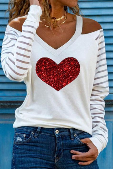 Valentine's Day Women outfits | Trend fashion, Lässig kleidung, Damen bekleidung