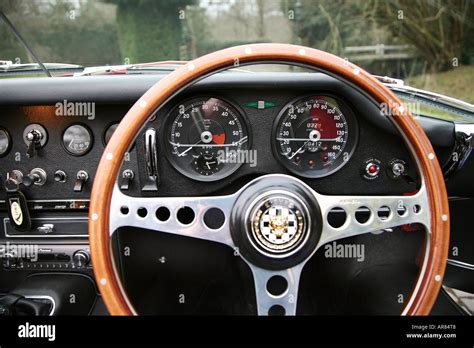 E type Jaguar steering wheel Stock Photo: 9125767 - Alamy