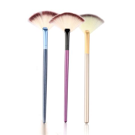 Aliexpress.com : Buy 1 Pc Fashion Professional Face Powder Brush Cosmetic Small Soft Fan Shaped ...