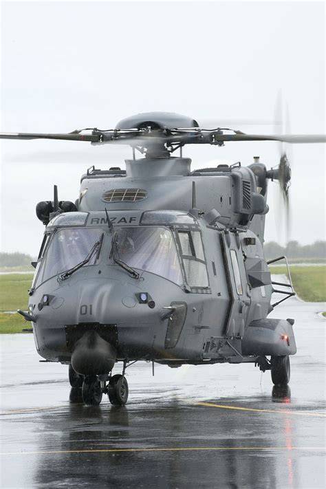 115 best images about Modern Military Helicopters on Pinterest | Iroquois, Air force and Caracal