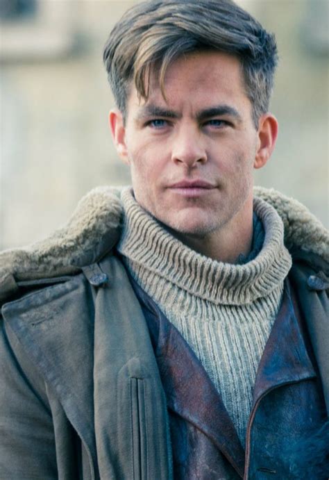 Steve Trevor (Chris Pine in Wonder Woman, 2017) Funky Hairstyles, Mens ...