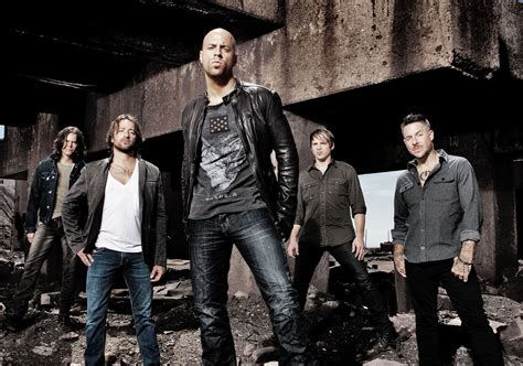 Daughtry publican nuevo video para "Heavy is the crown" | Confined Rock!