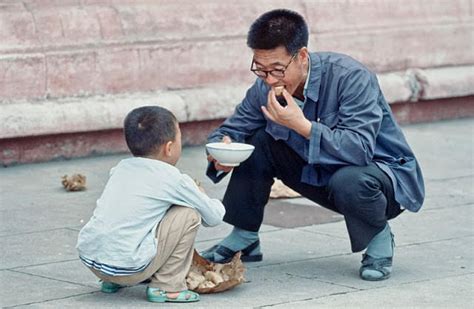 50+ Spectacular Photos Show Everyday Life Of China In the 1970s