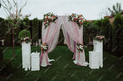 Premium Photo | Wedding arch in the garden