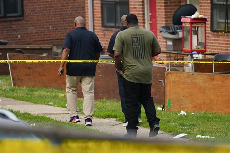 ‘Reckless, cowardly act of violence’: 2 dead, 28 hurt in Baltimore mass shooting - WTOP News