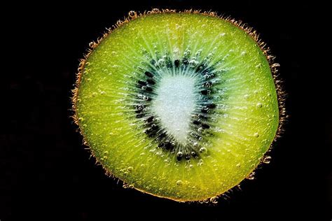 kiwi cross section, close up, cut, fruit, green, kiwi, pattern, kiwi - fruit | Piqsels