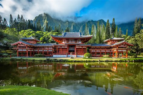 Tips For Visiting Hawaii’s Buddhist Temple: Byodo-In Temple