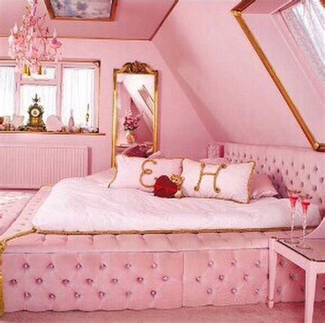 Pastel Pink Bedroom | Pink room, Pink bedrooms, Pink houses