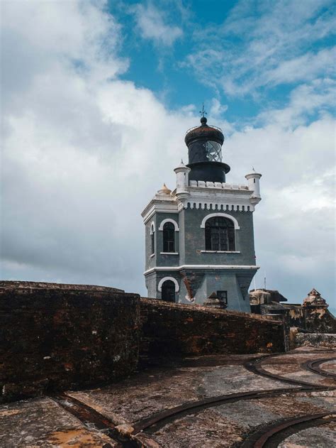 Visiting the San Juan Forts - Puerto Rico - Compasses & Quests