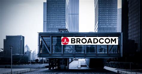 AVGO Stock Forecast Disappoints as Broadcom Falls