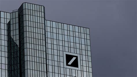 Struggling Deutsche Bank to slash 18,000 jobs